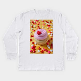 Pink cupcake with candy hearts Kids Long Sleeve T-Shirt